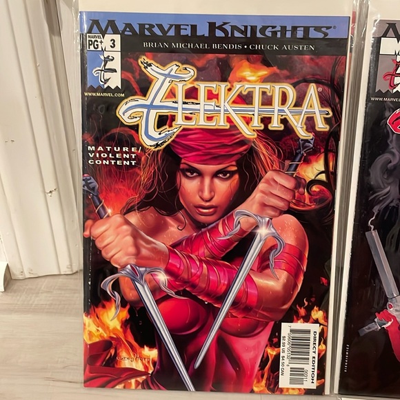 Elektra- Marvel Knights comic issues 1-4 & Ultimate Elektra 1 - 5 total comics - Picture 4 of 7